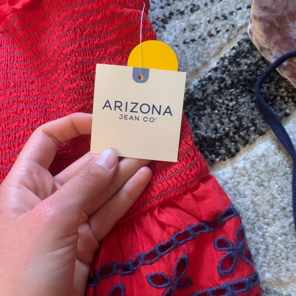 Tank - Picture 2 of 4